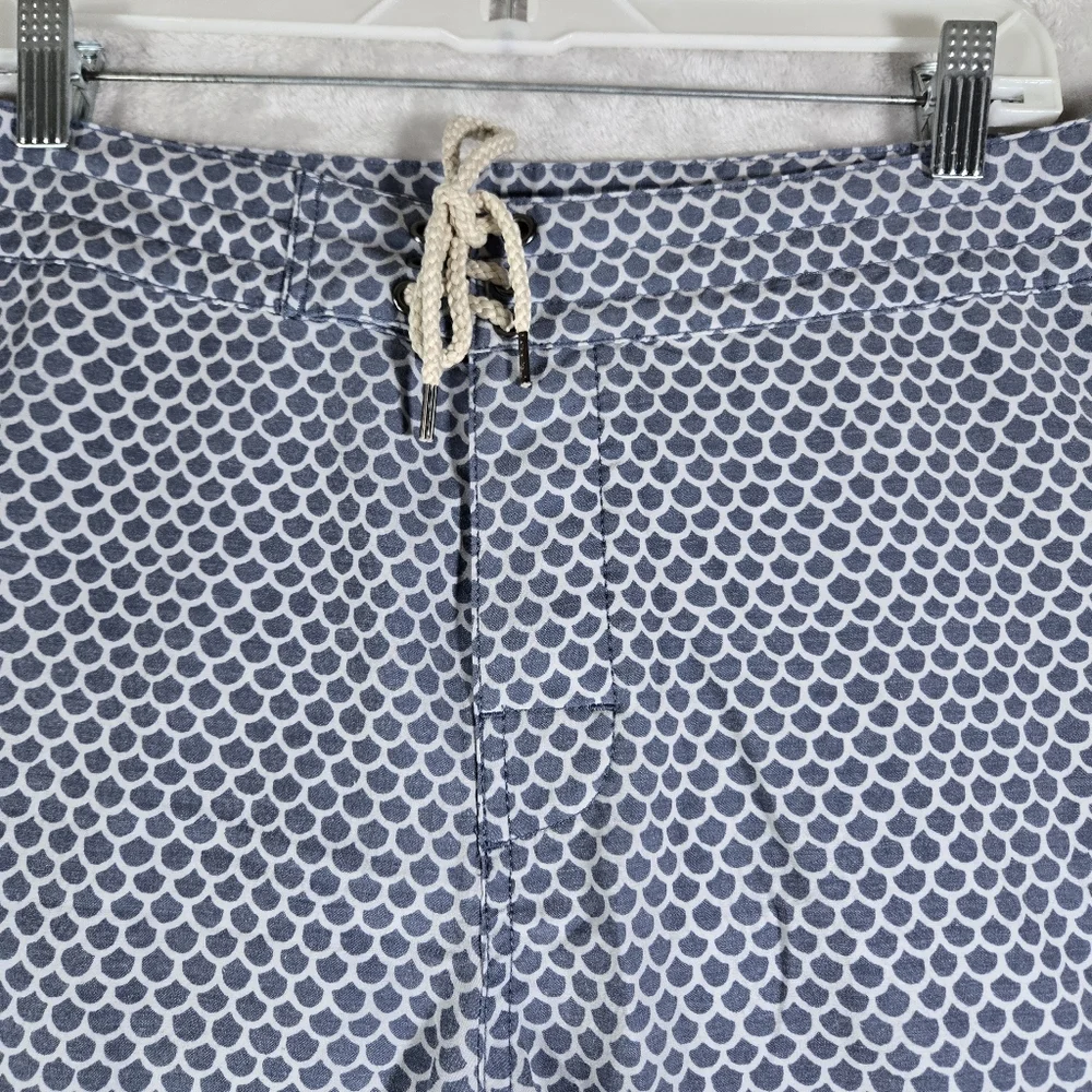 Faherty Board Swim Shorts Trunks Mens Size 36 Blue Fish Scales 6.5” Inseam